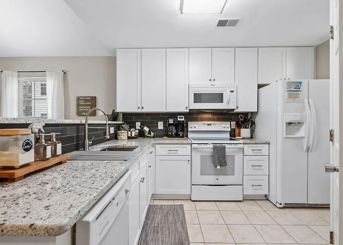 River Oaks Resort Cozy Golf Course Unit 18F